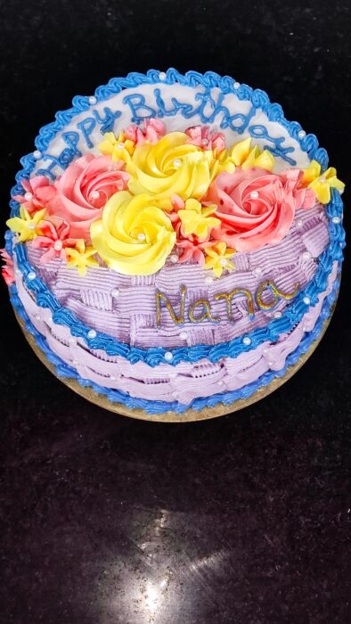 Pineapple basket cake