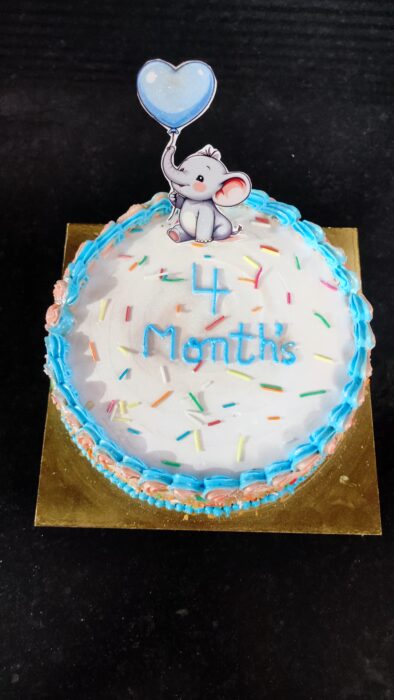 4 months baby cake