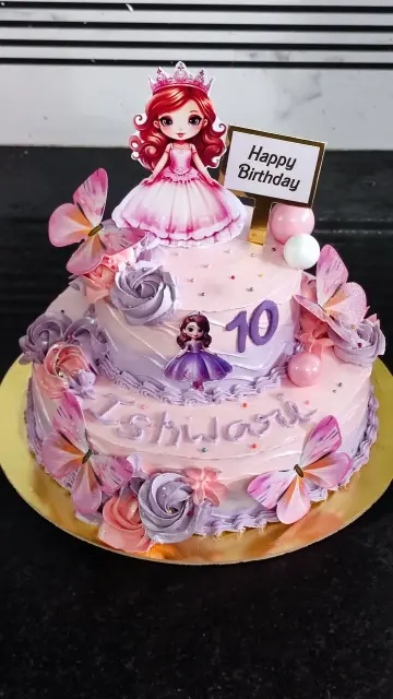 Doll theme cake